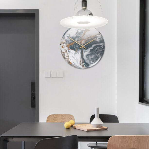 Stijlvolle Wandklok met Marmeren Textuur - MarbleTime